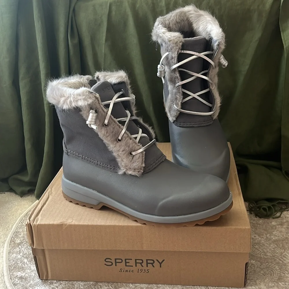 Brand New Sperry Maritime Repel Grey Slip On Rain Duck Boots Faux Fur Suede